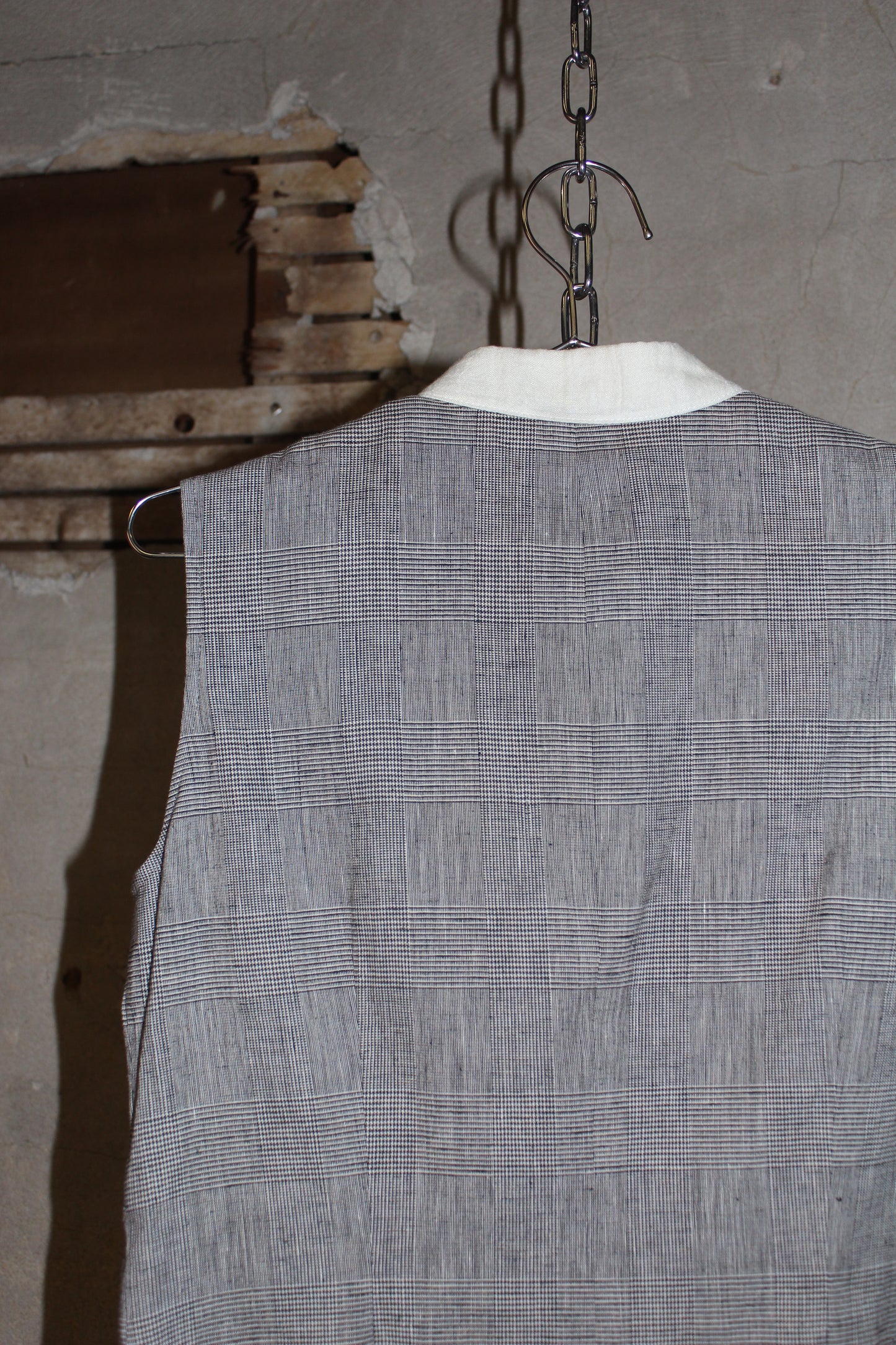IO COMME IO SLEEVELESS BLOUSE