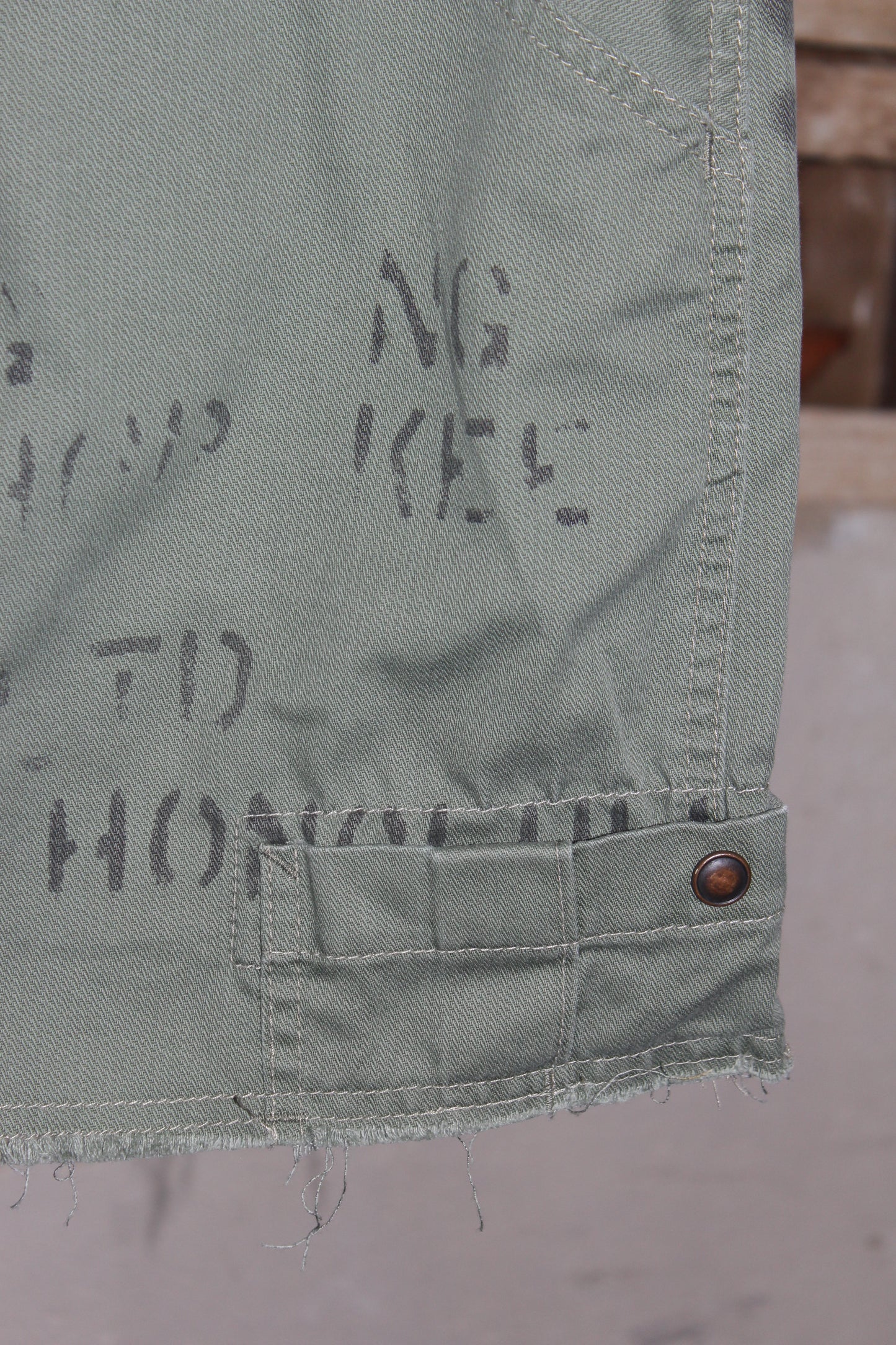 OLD BETTY'S STENCIL MINI SKIRT