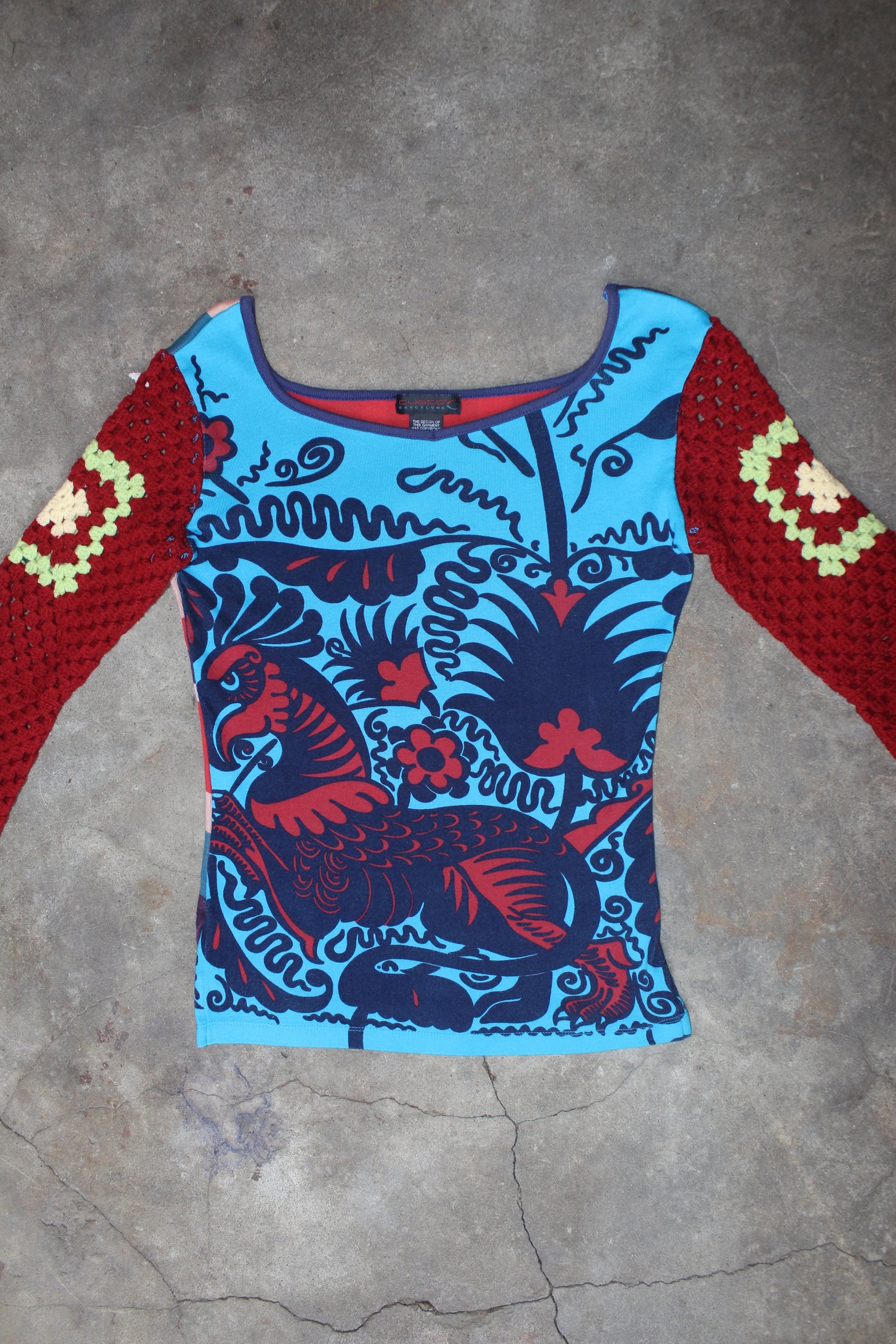 CUSTO BARCELONA CROCHET GRAPHIC TEE