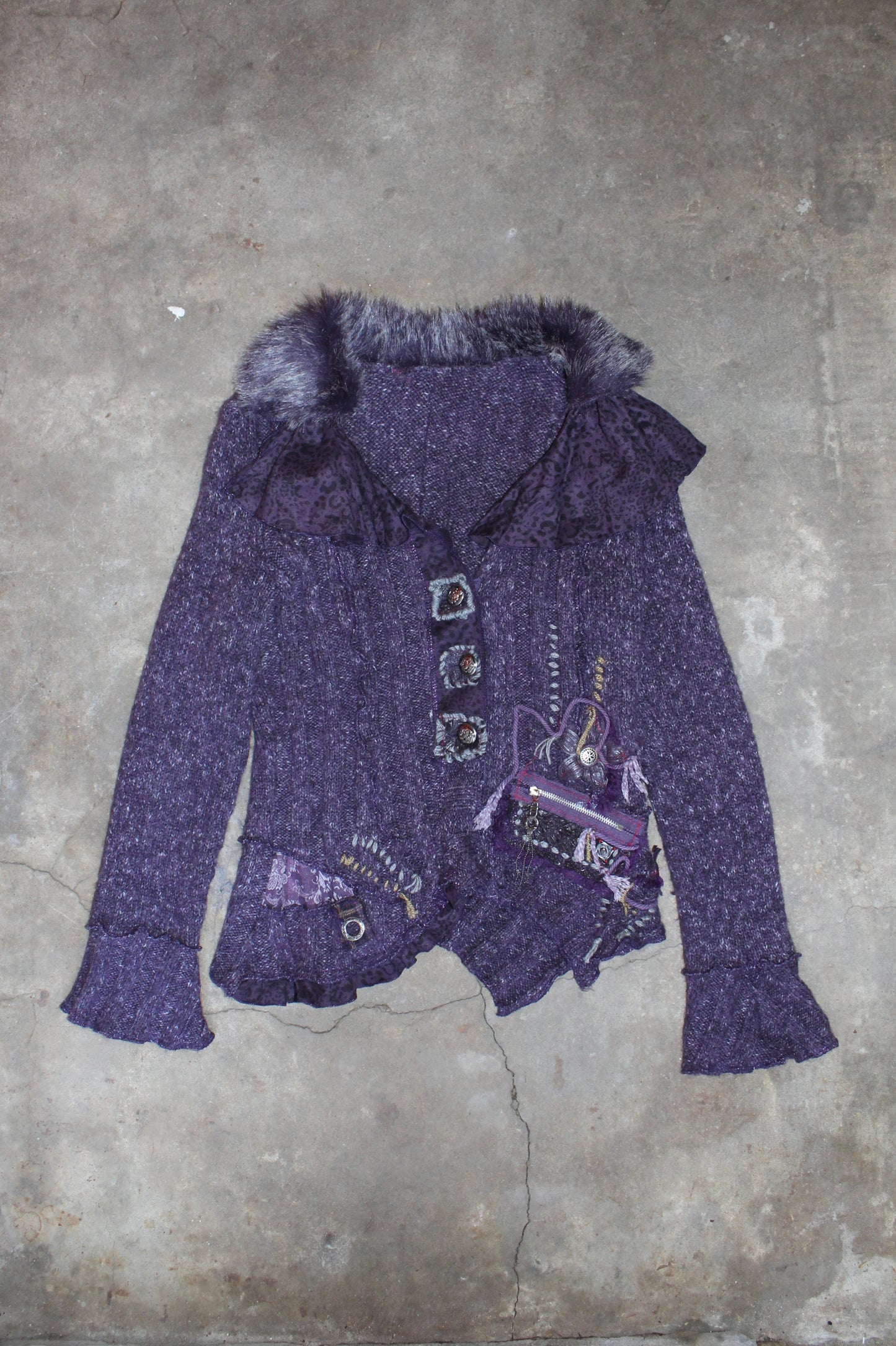 EURO LABEL EMBELLISHED CARDIGAN