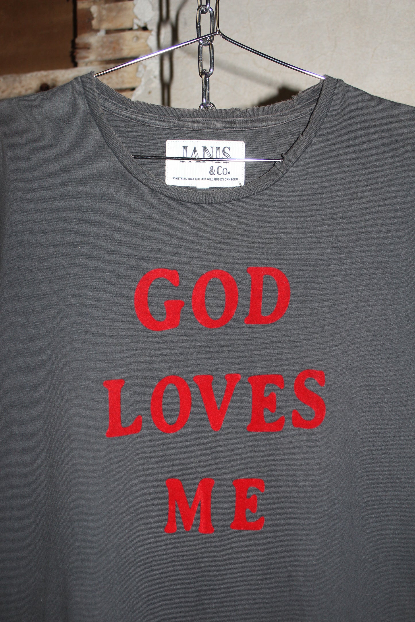 JAPANESE LABEL GRAPHIC TEE