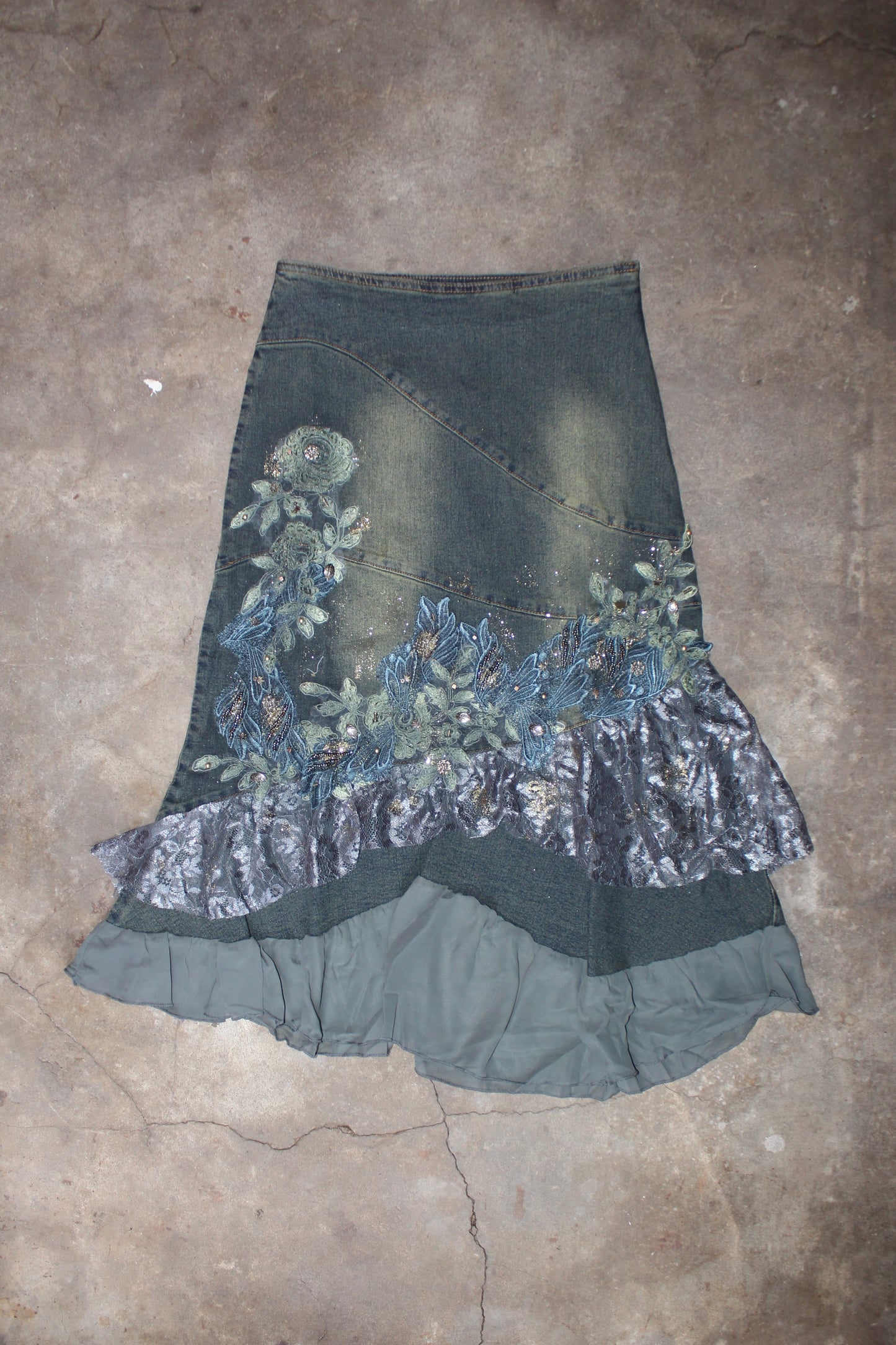 2000s EMBELLISHED DENIM SKIRT