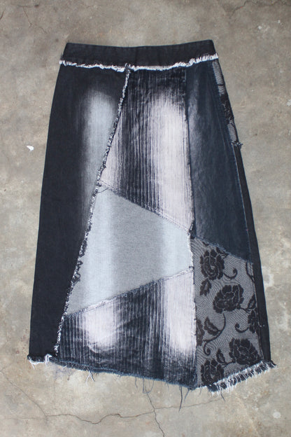 EUROPEAN LABEL PATCHWORK MAXI SKIRT
